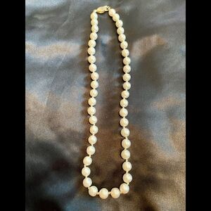 Vintage Faux Pearl Necklace 